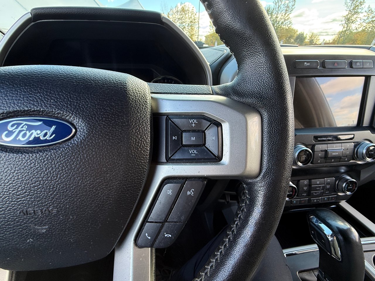 2020 Ford F-150 LARIAT-16
