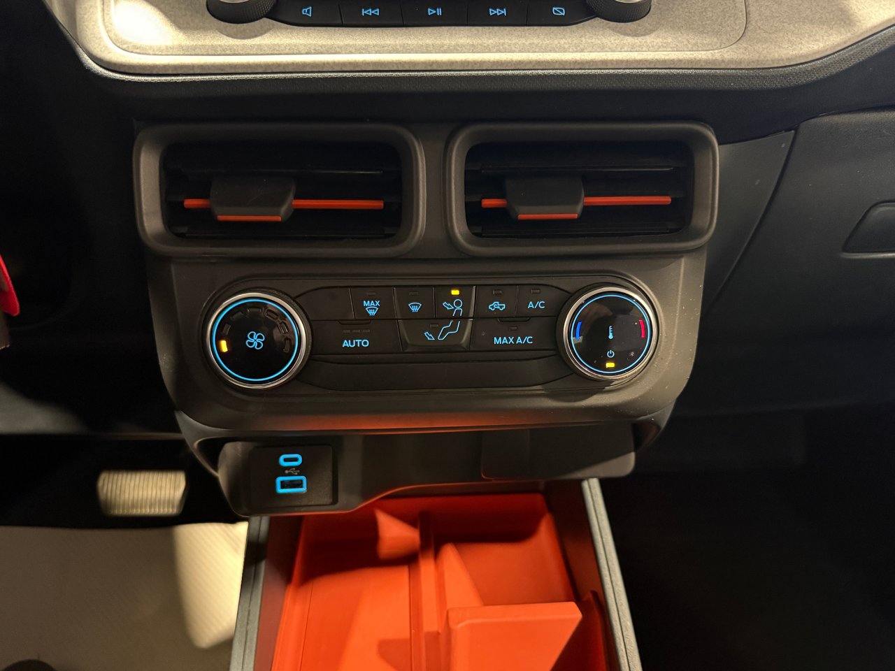 2023 Ford Maverick XLT-21