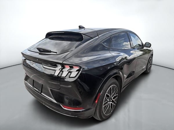 Ford Mustang Mach-E Premium AWD 2024-7