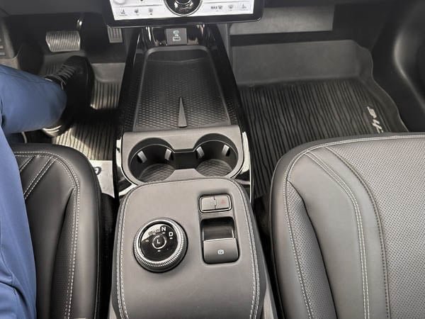 Ford Mustang Mach-E Premium AWD 2024-23