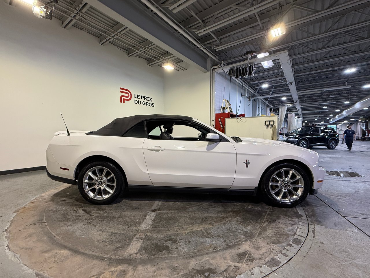 Ford Mustang V6 4.0L CONVERTIBLE 2010-1