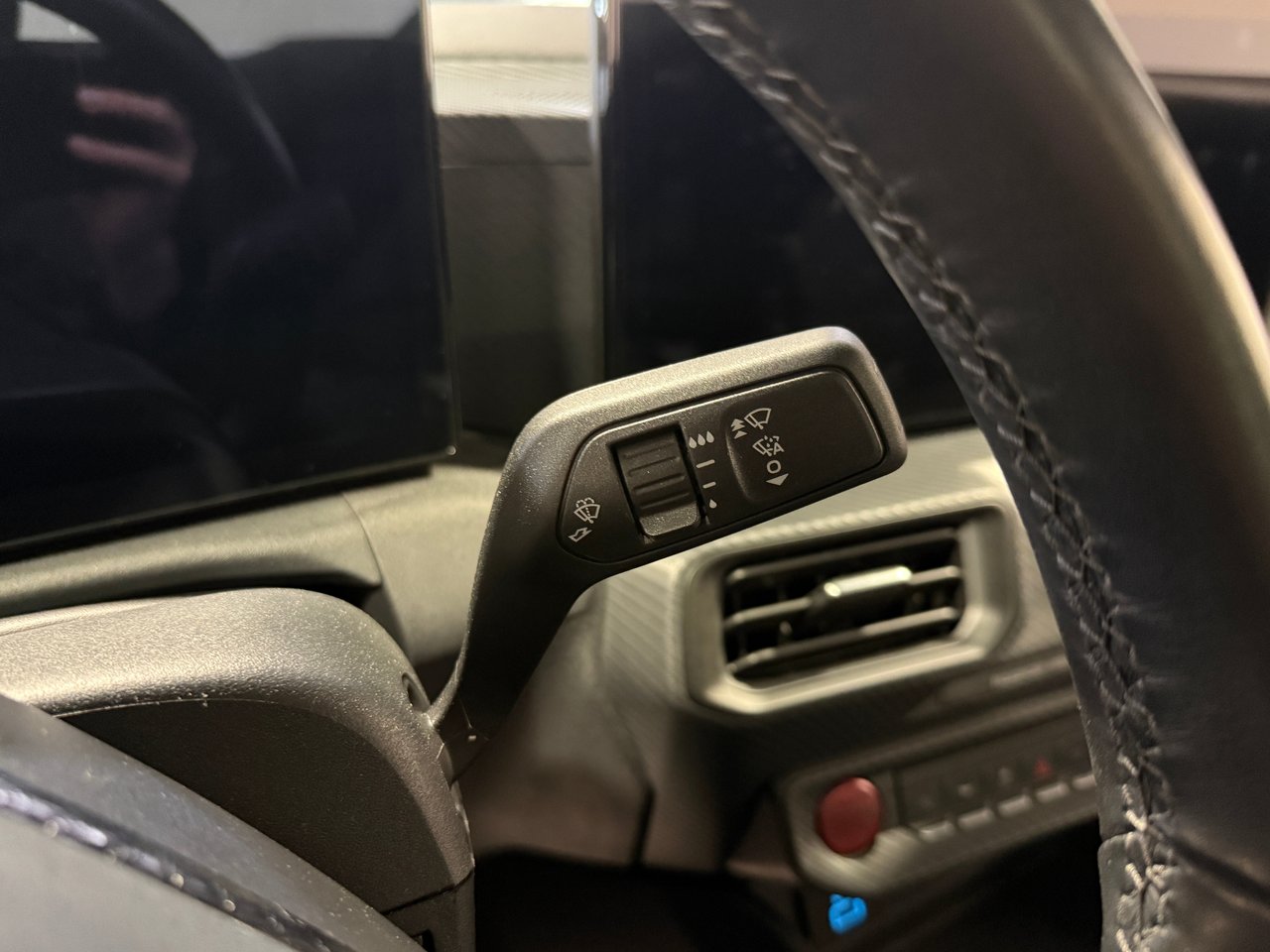 2025 Ford Mustang GT-17