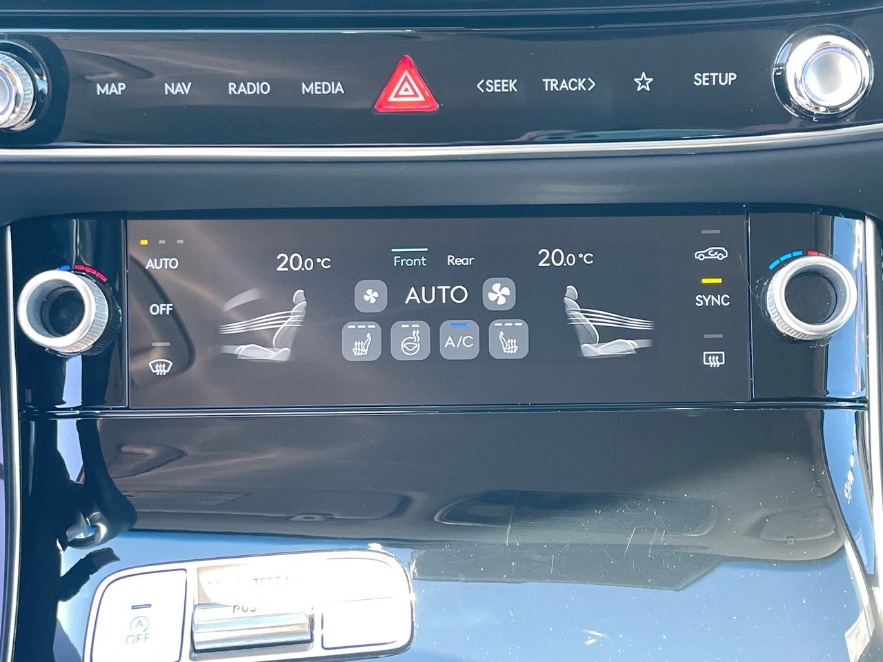 GENESIS GV70 2.5T 2026-19