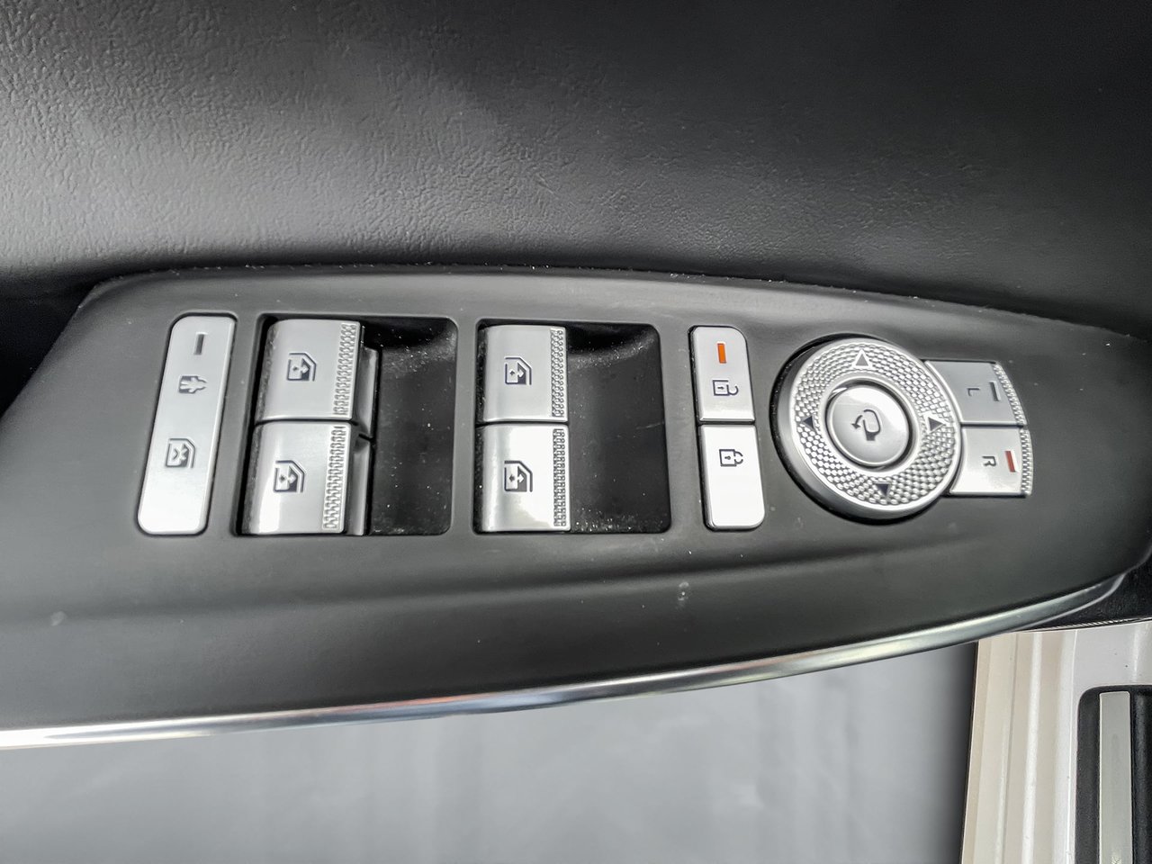 2026 GENESIS GV70 2.5T-9