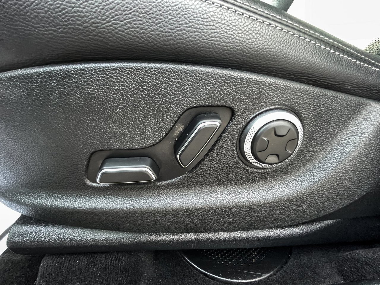 2026 GENESIS GV70 2.5T-11