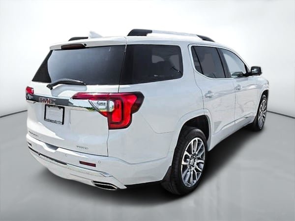 2023 GMC Acadia DENALI-4