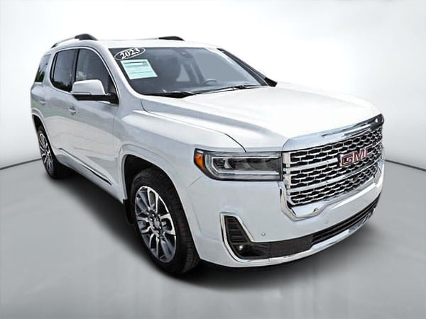 2023 GMC Acadia DENALI-2
