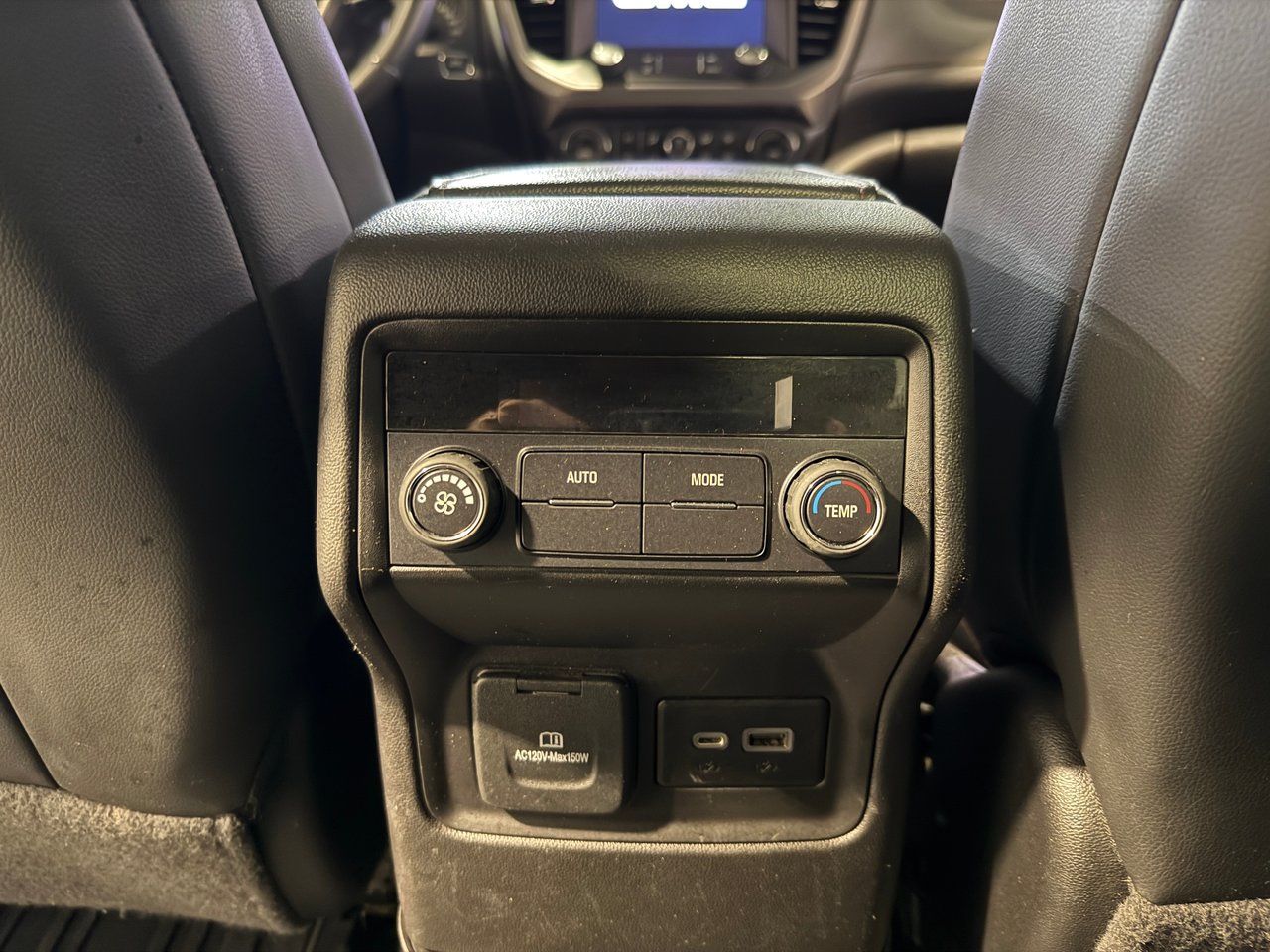 2023 GMC Acadia AT4-26