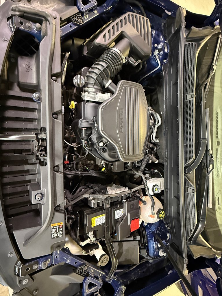 2023 GMC Acadia AT4-28