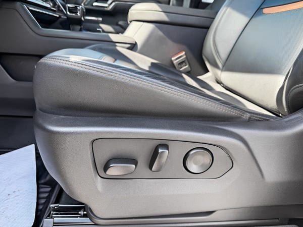 GMC Sierra 1500 AT4 2025-16