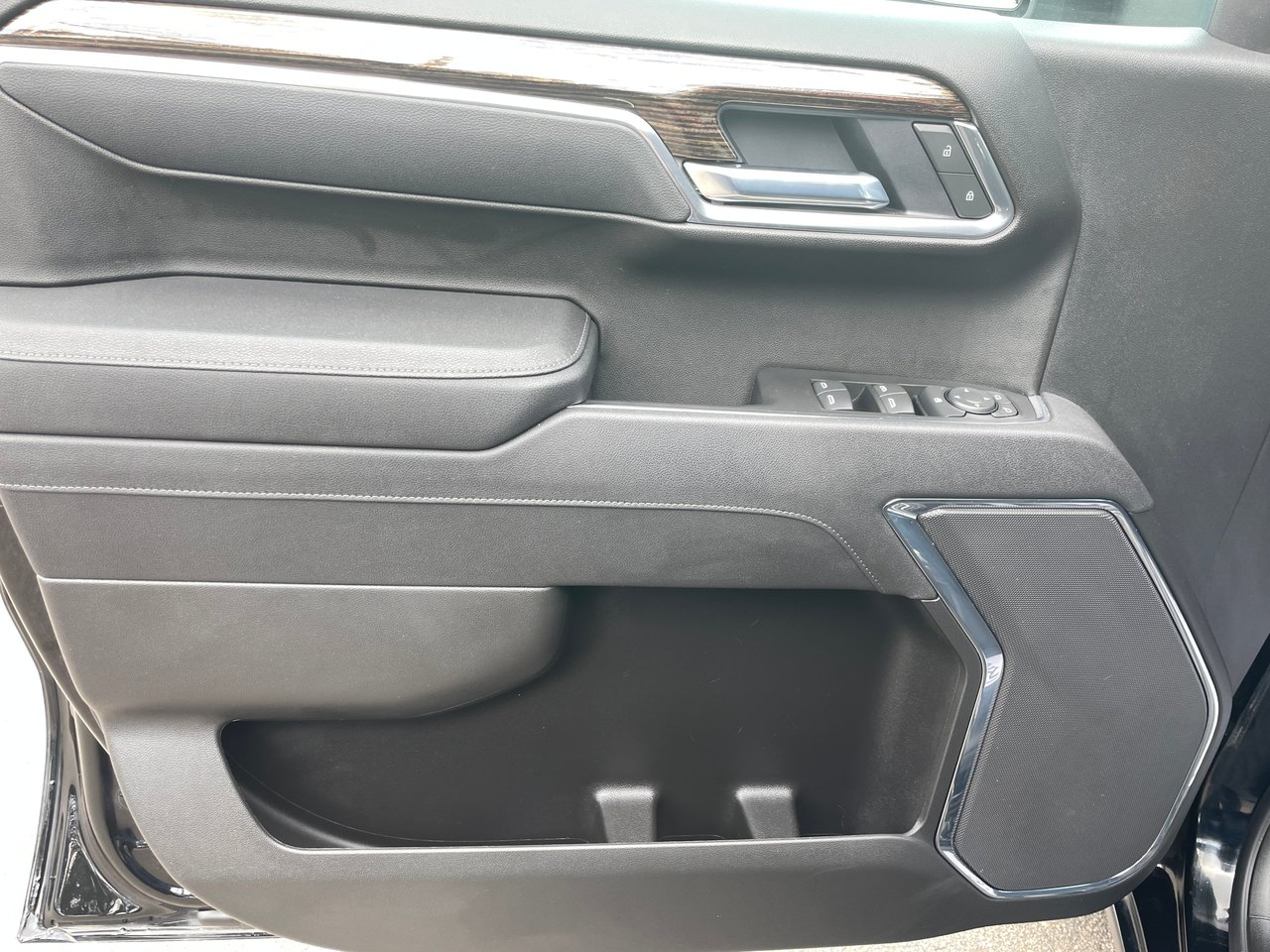 2025 GMC Sierra 1500 ELEVATION-9