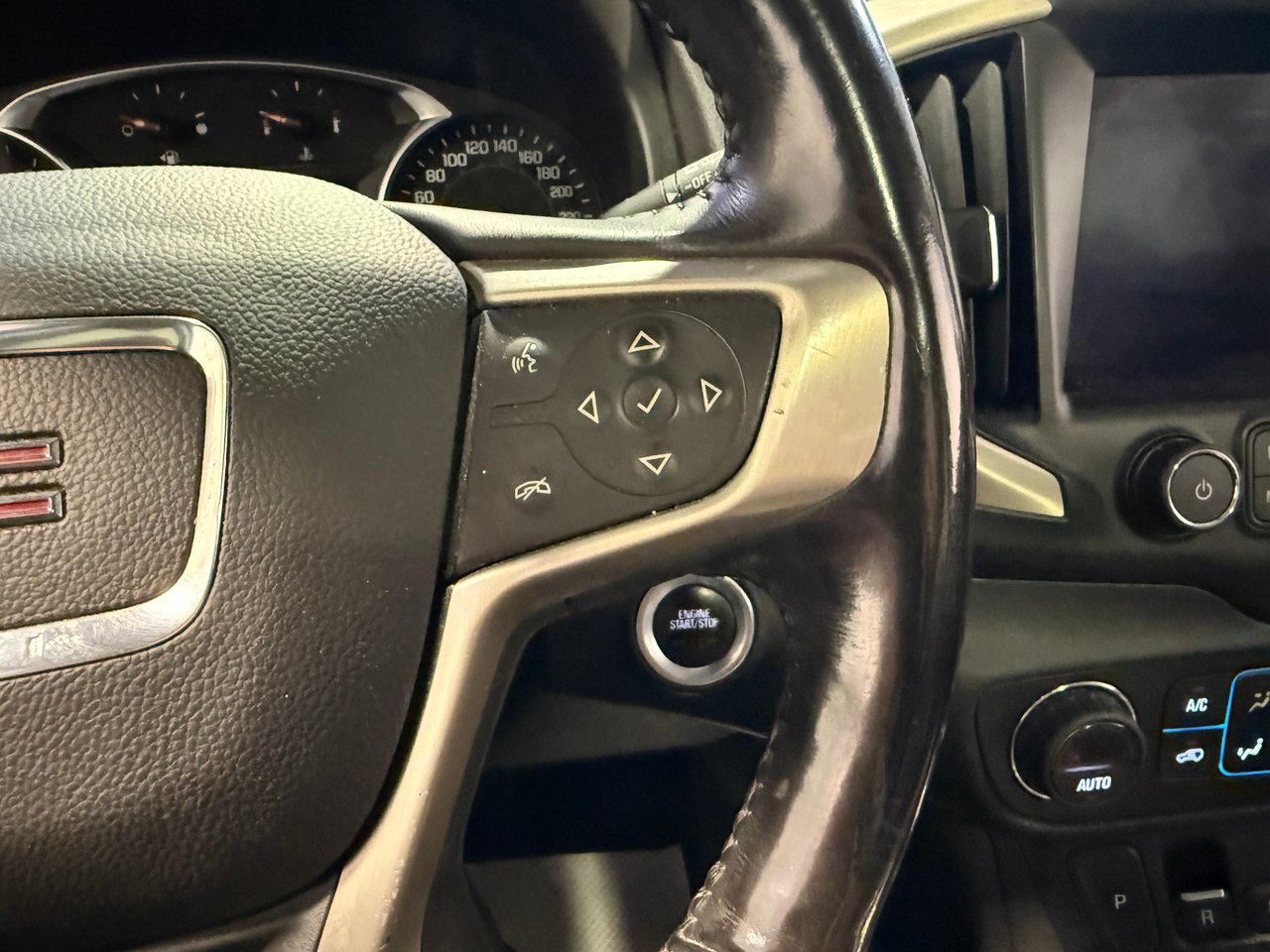 GMC Terrain DENALI 2018-16