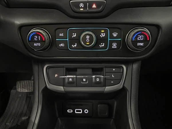 2022 GMC Terrain AT4 AWD-21