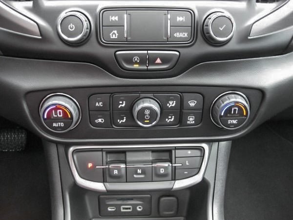 GMC Terrain AT4 2022-16