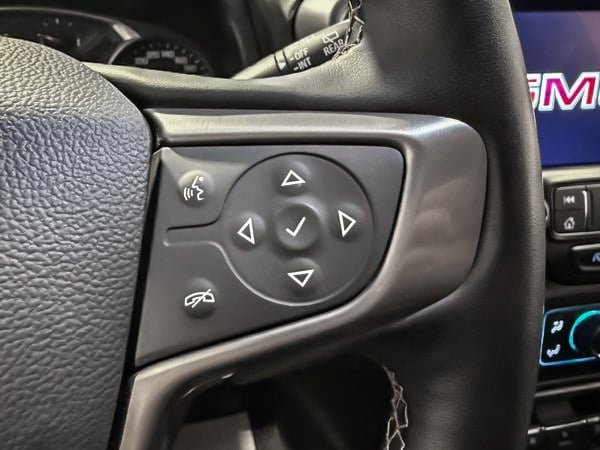 2023 GMC Terrain AT4-15