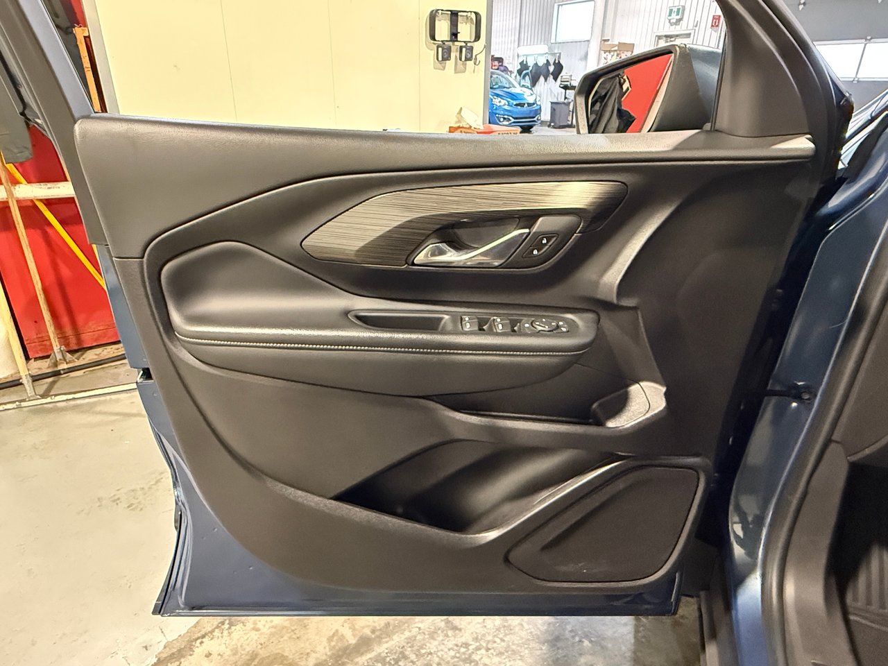 2024 GMC Terrain SLE-10