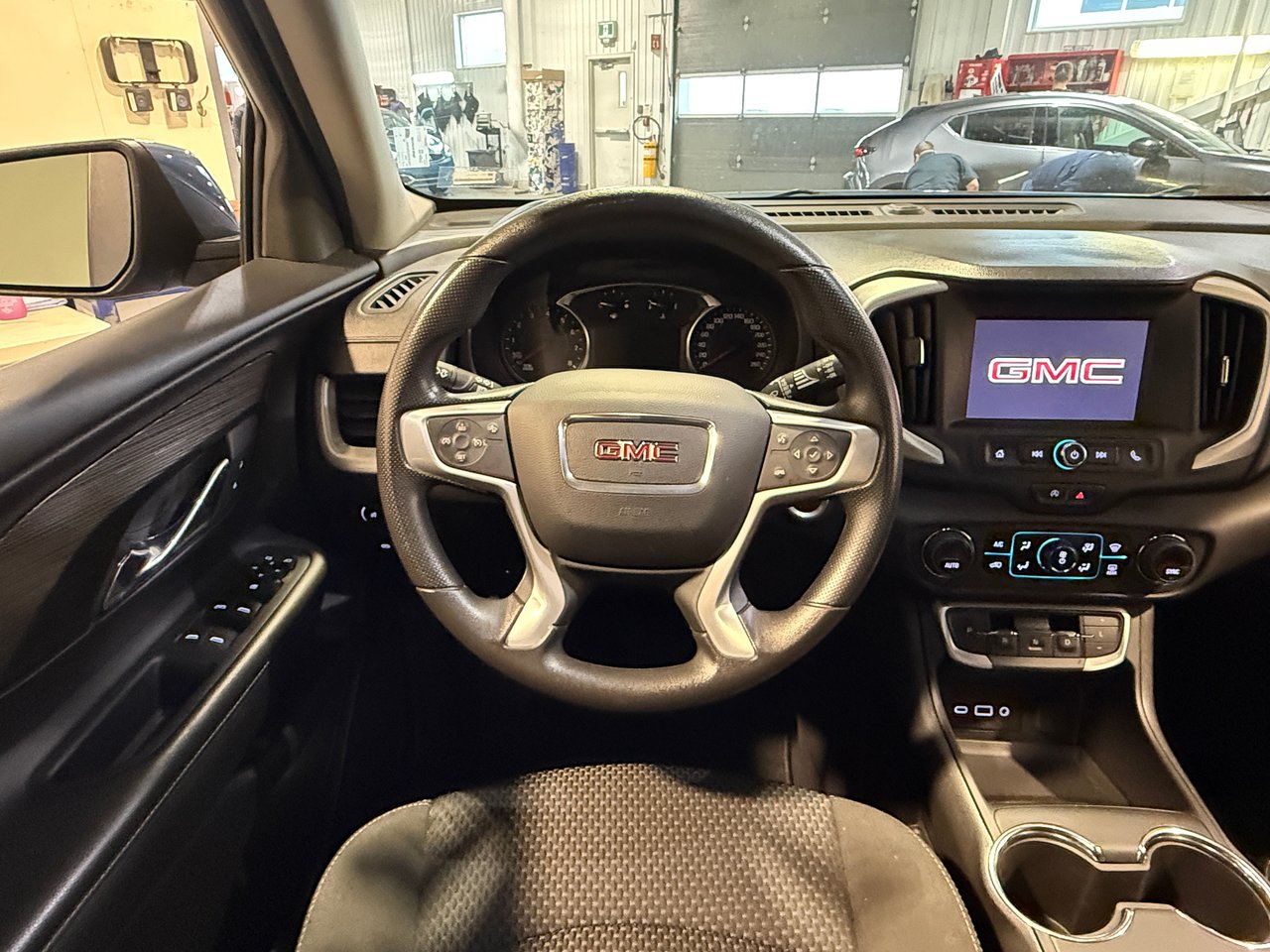 2024 GMC Terrain SLE-13
