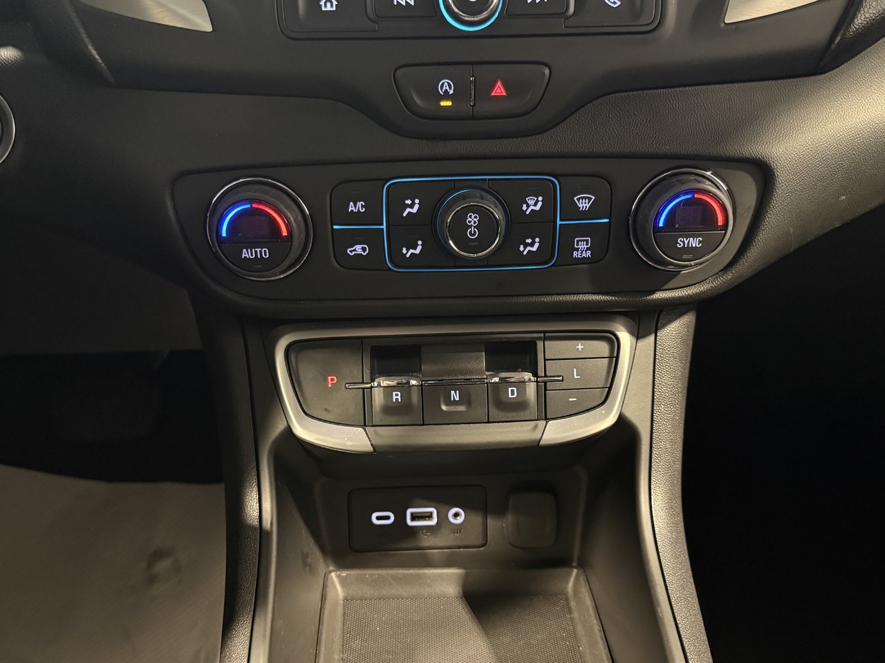 2024 GMC Terrain SLE-21