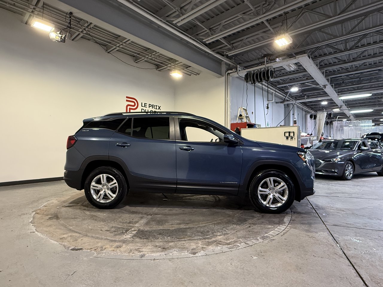 2024 GMC Terrain SLE-1