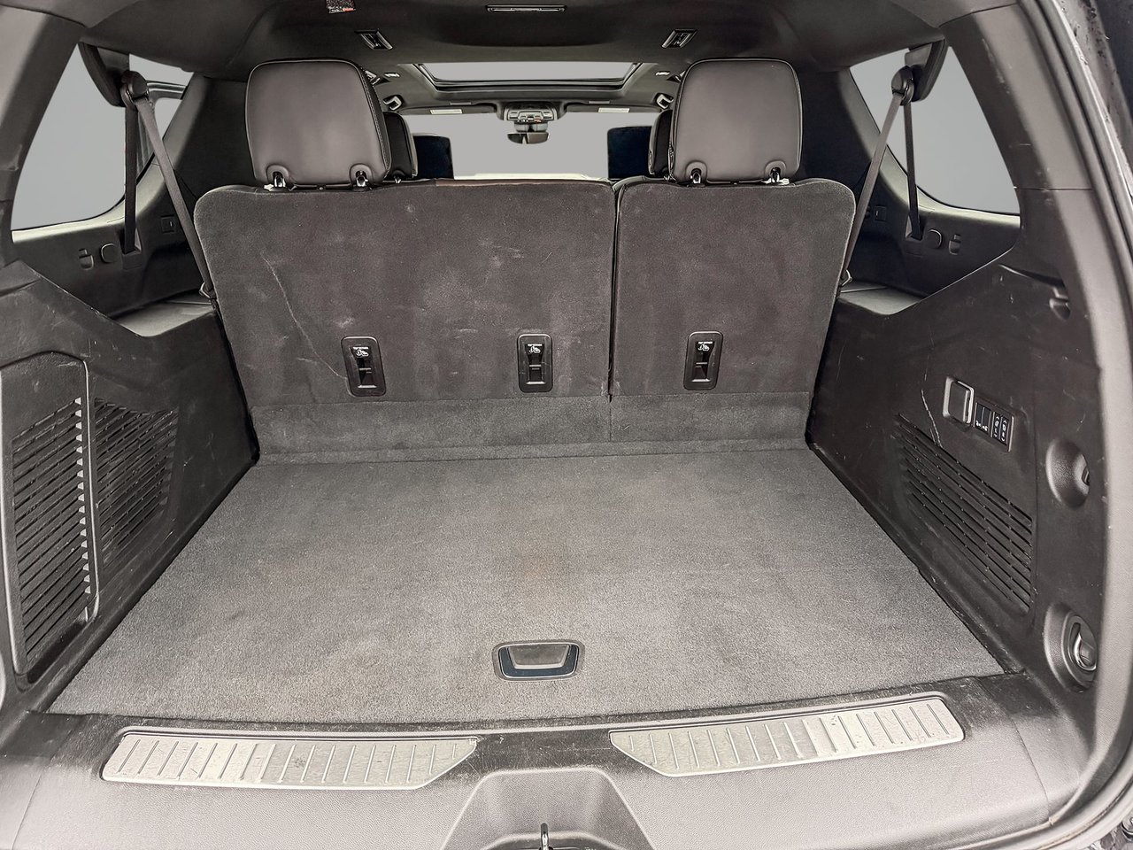 GMC Yukon XL DENALI ULTIMATE 2025-29
