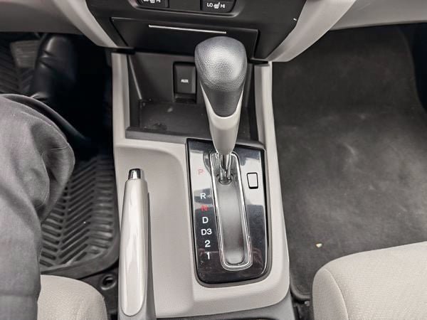 Honda Berline Civic LX 2013-22