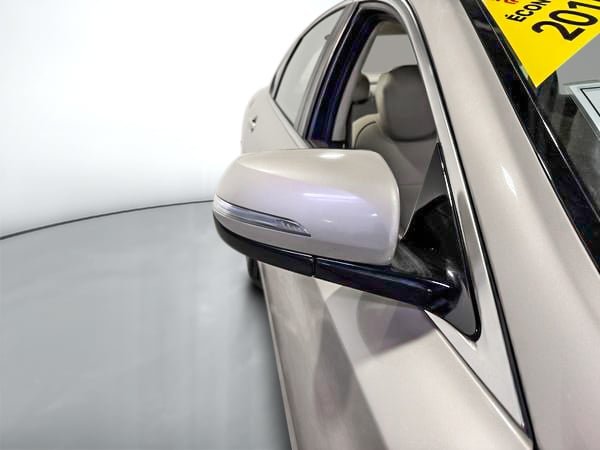 Hyundai Berline Genesis G80 2015-9