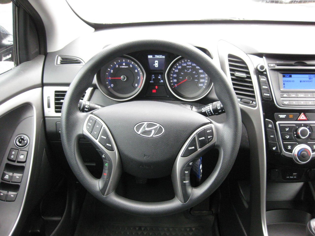 2017 Hyundai Elantra GT GL-11