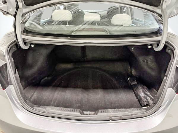 2016 Hyundai Elantra LE-23
