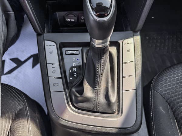 Hyundai Elantra GLS 2017-21