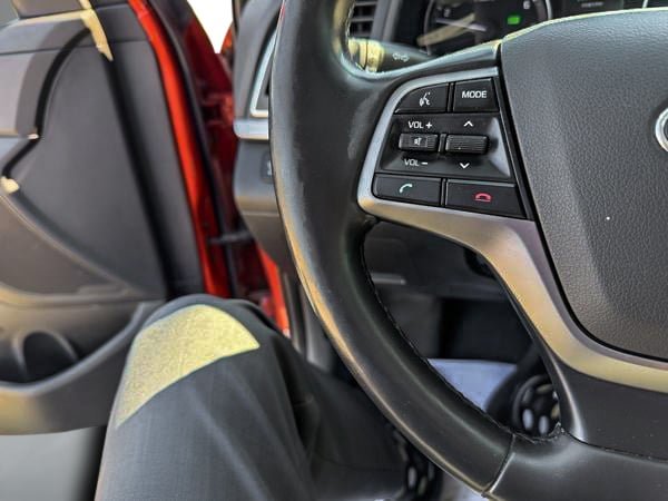 Hyundai Elantra GLS 2017-16
