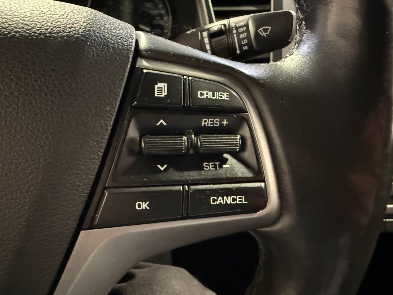 Hyundai Elantra SE 2018-15