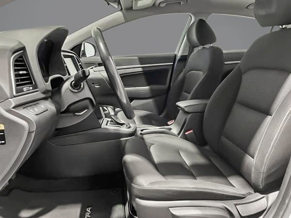 Hyundai Elantra GL 2018-10