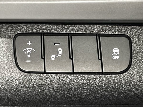 Hyundai Elantra GL 2018-15