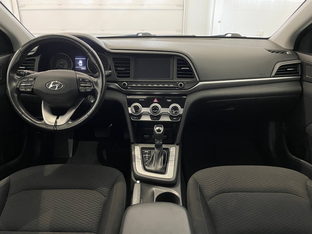 2019 Hyundai Elantra Preferred-6