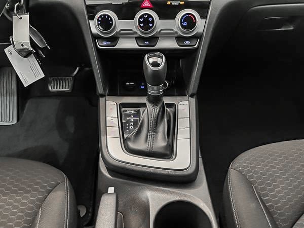 2020 Hyundai Elantra Preferred-21