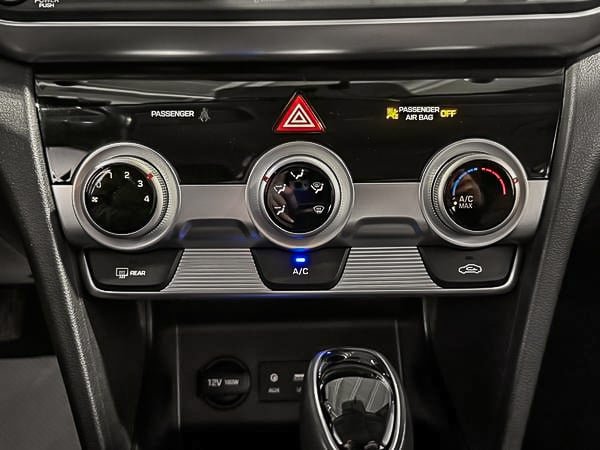 2020 Hyundai Elantra Preffered-21