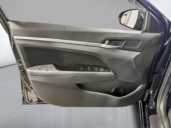 Hyundai Elantra Preferred 2020-10