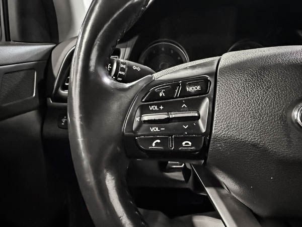 2020 Hyundai Elantra ESSENTIAL-14