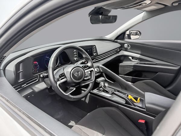 2023 Hyundai Elantra Preferred-7