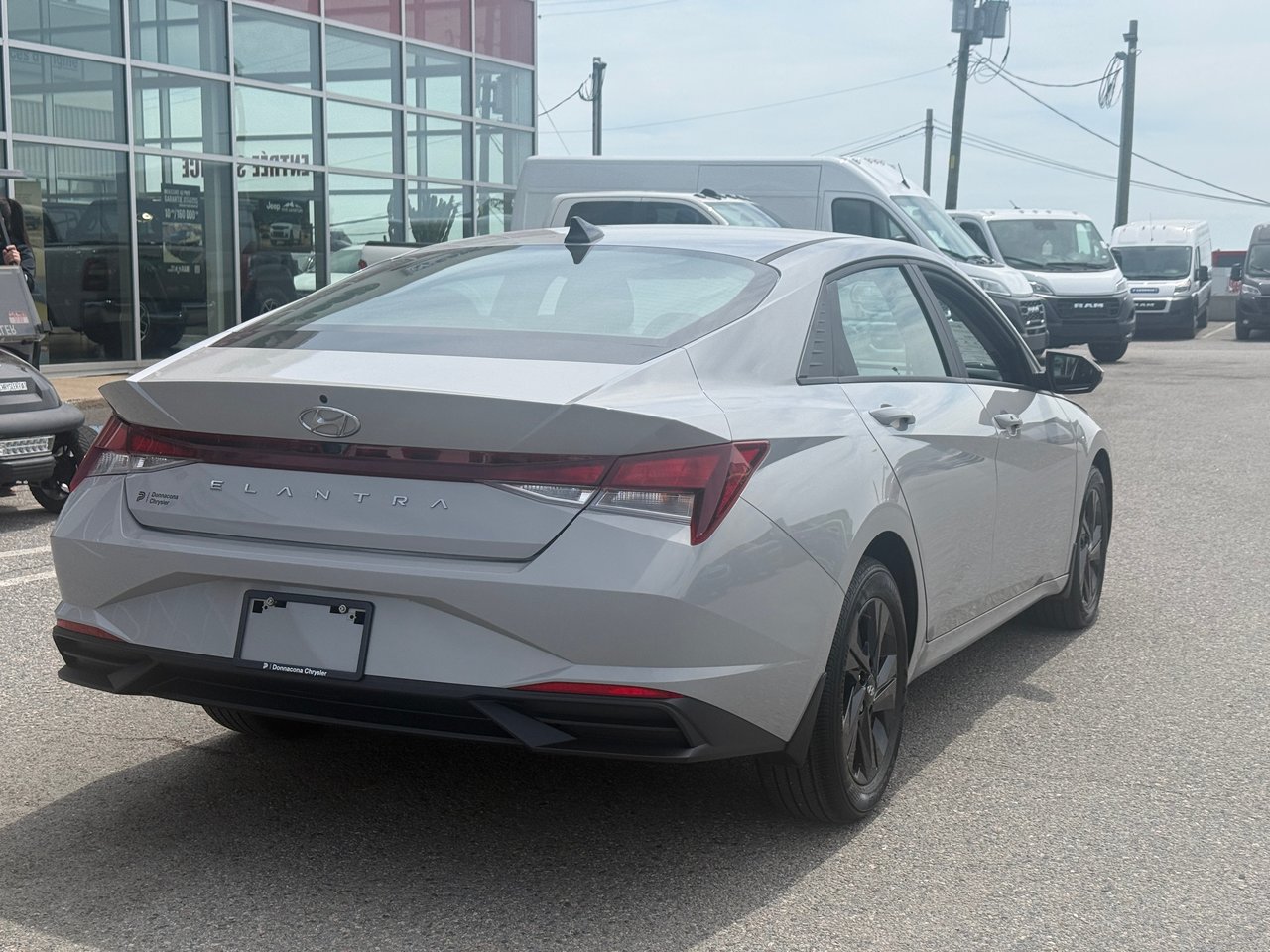 2023 Hyundai Elantra Preferred-2