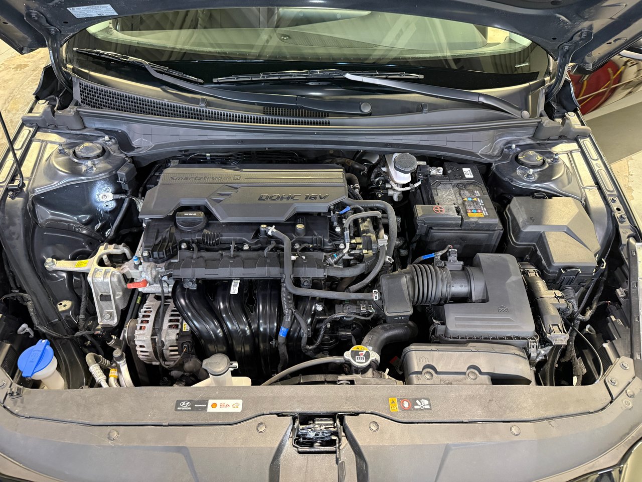 2023 Hyundai Elantra Luxury-26