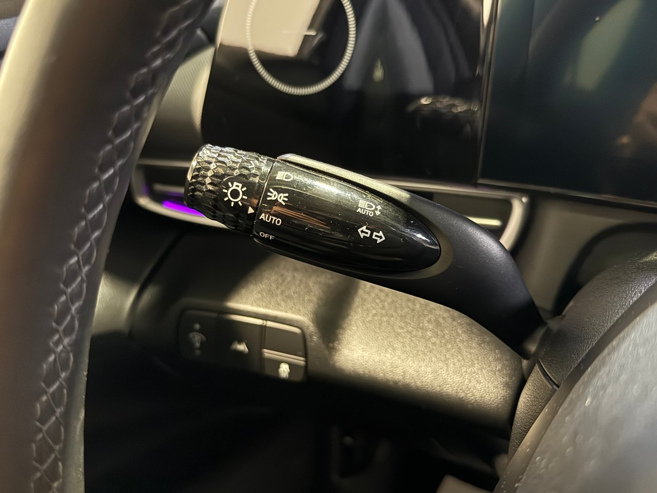 2023 Hyundai Elantra Luxury-17