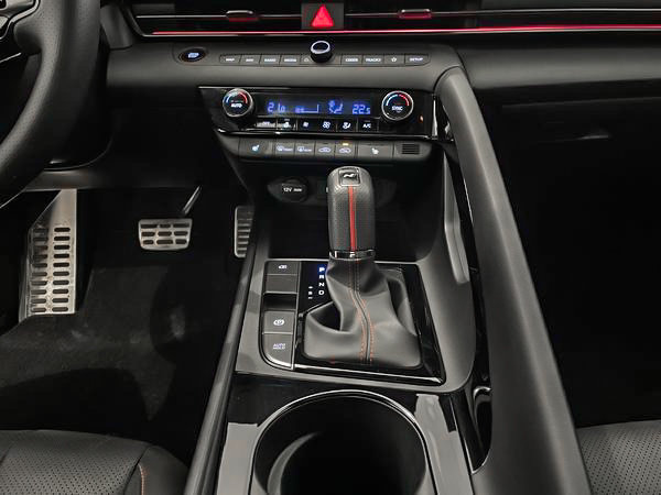 Hyundai Elantra N-LINE ULTIMATE 1.6T 2025-23