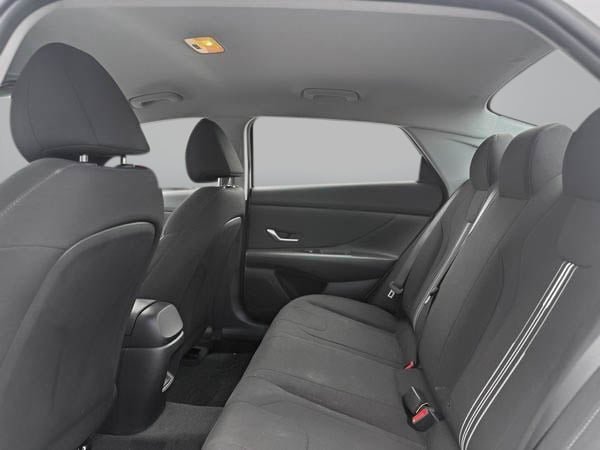 2025 Hyundai Elantra Preferred-6