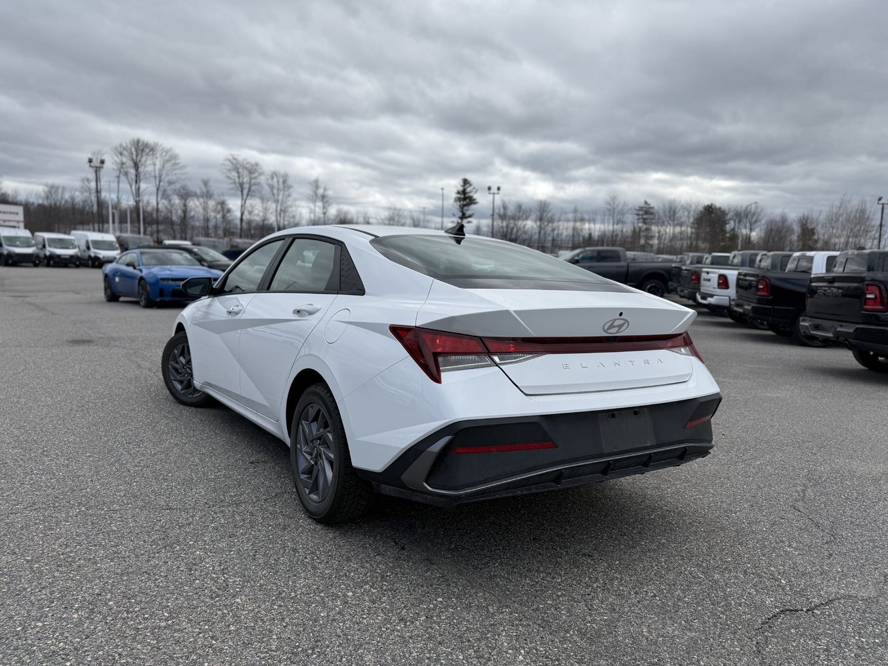 2025 Hyundai Elantra Preferred-4