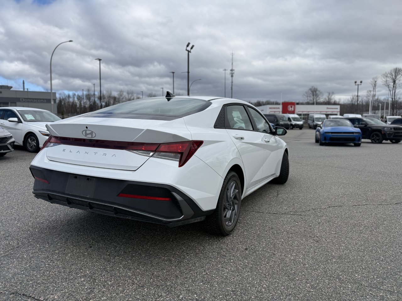 2025 Hyundai Elantra Preferred-2