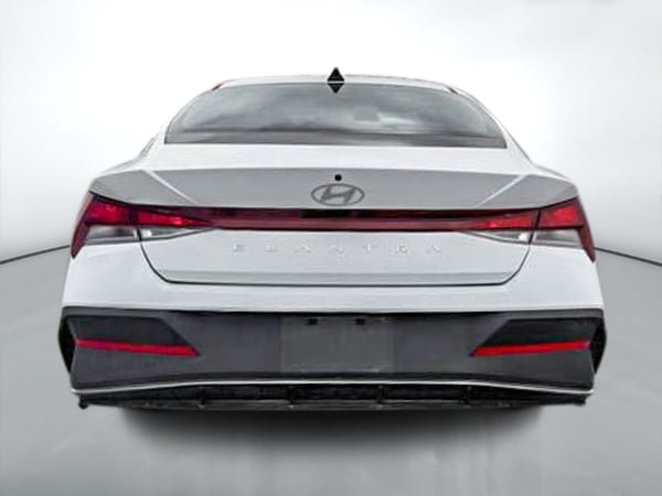 2025 Hyundai Elantra Preferred-3