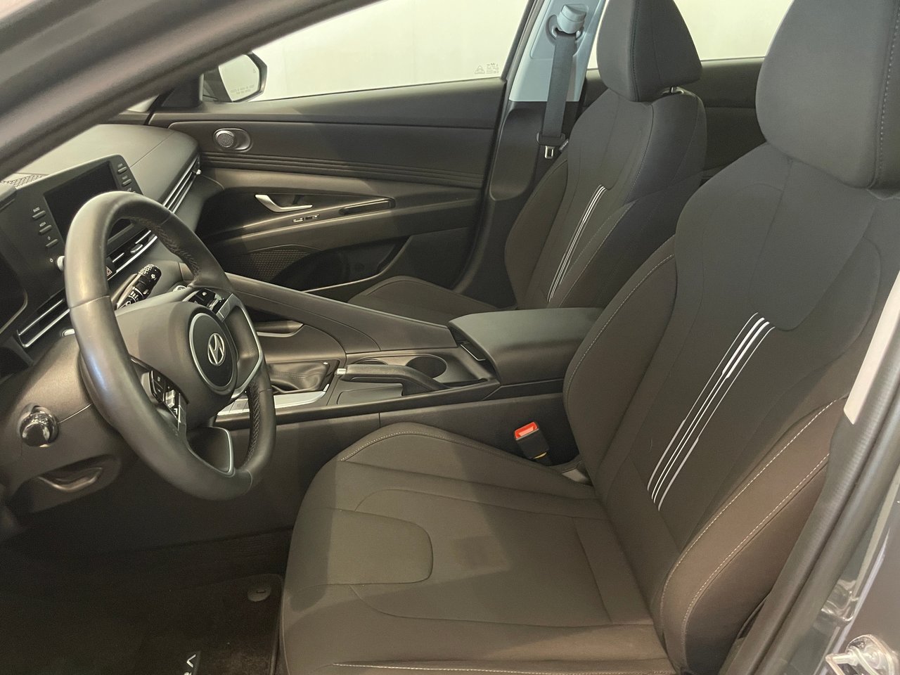 Hyundai Elantra Preferred 2025-10
