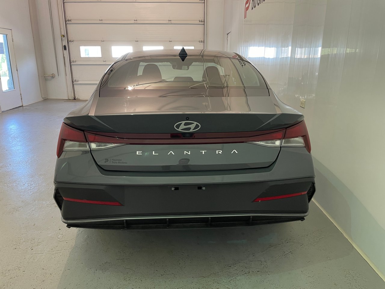 Hyundai Elantra Preferred 2025-5