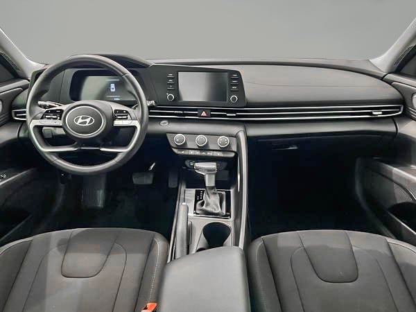 2025 Hyundai Elantra Preferred-7